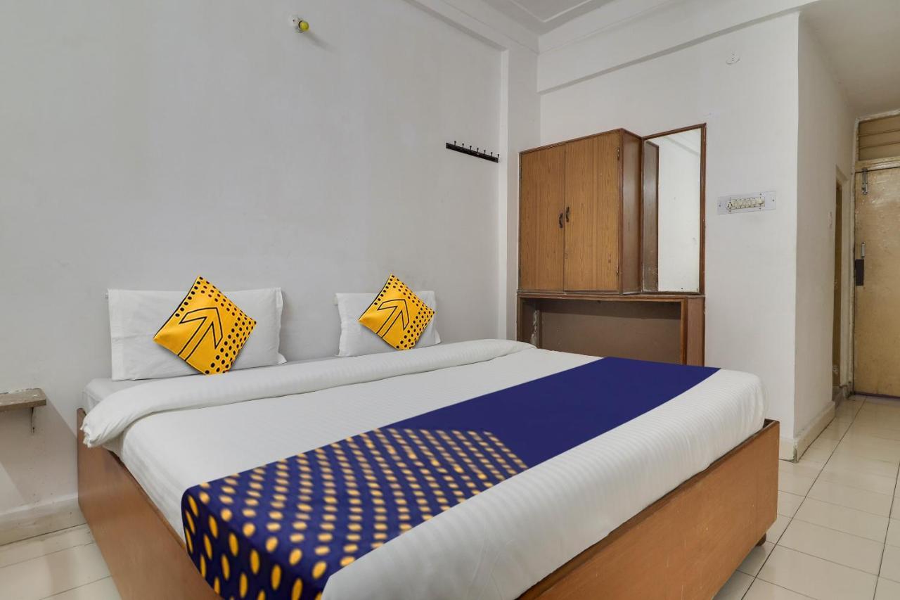Spot On Apsara Hotel Hyderabad Exterior foto