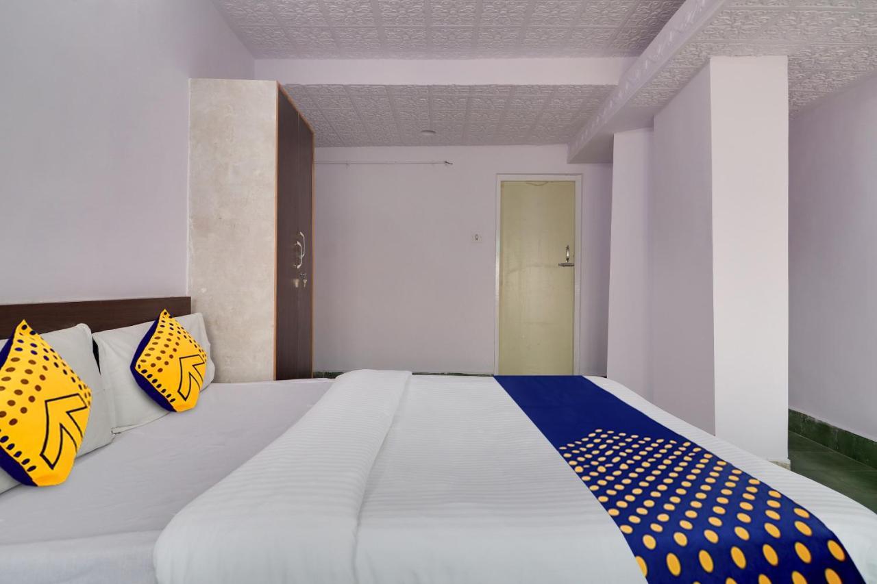 Spot On Apsara Hotel Hyderabad Exterior foto