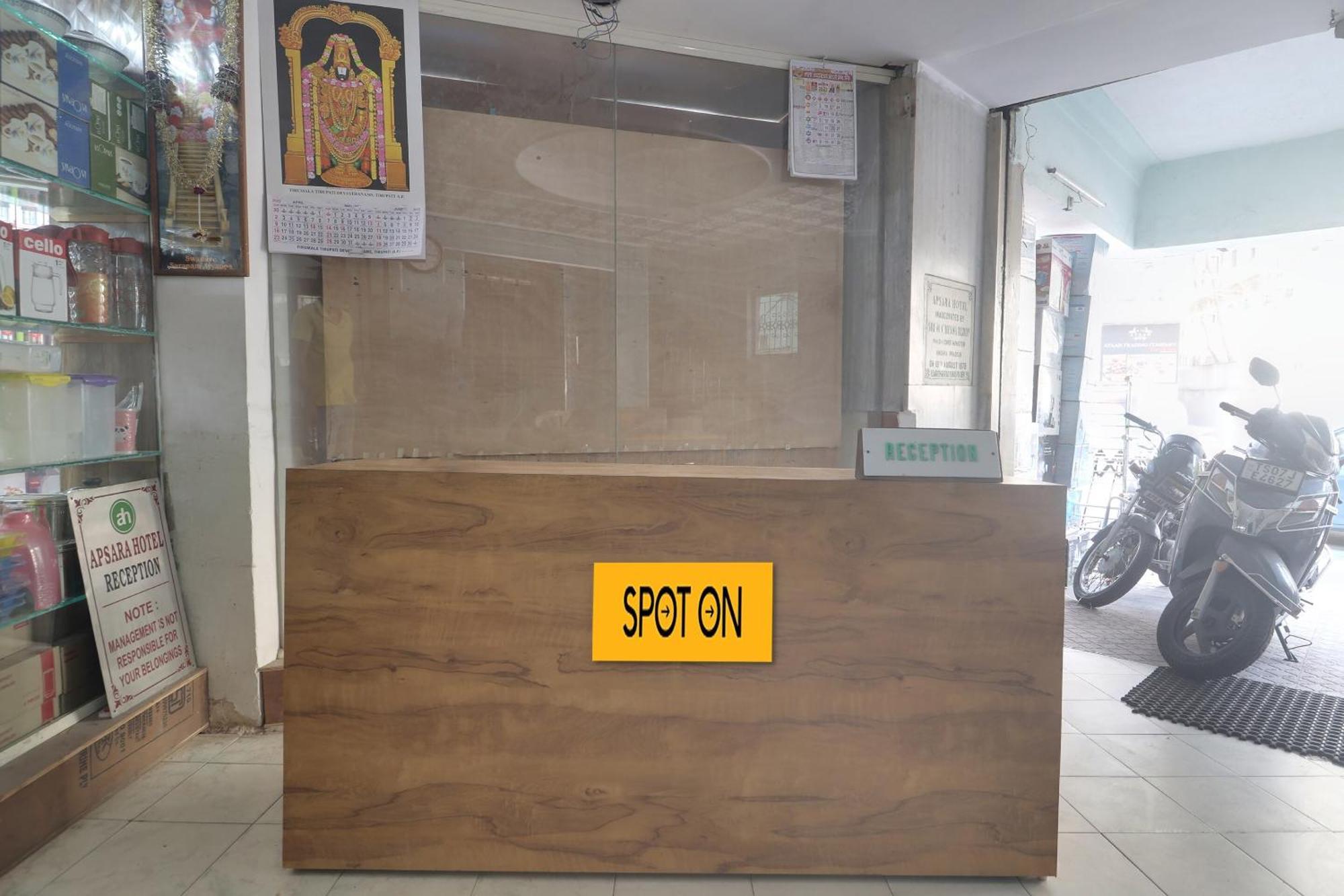 Spot On Apsara Hotel Hyderabad Exterior foto
