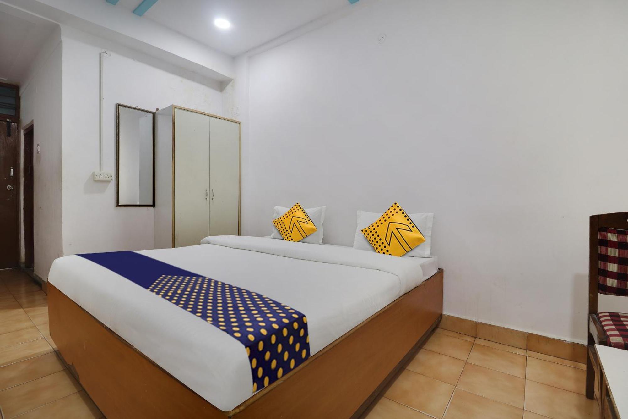 Spot On Apsara Hotel Hyderabad Exterior foto