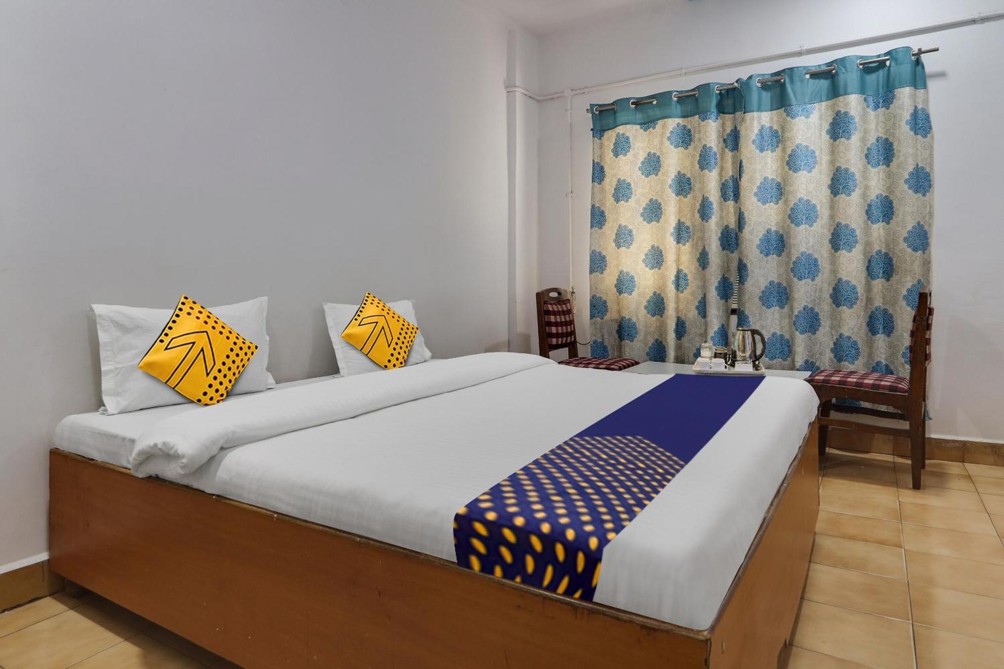 Spot On Apsara Hotel Hyderabad Exterior foto
